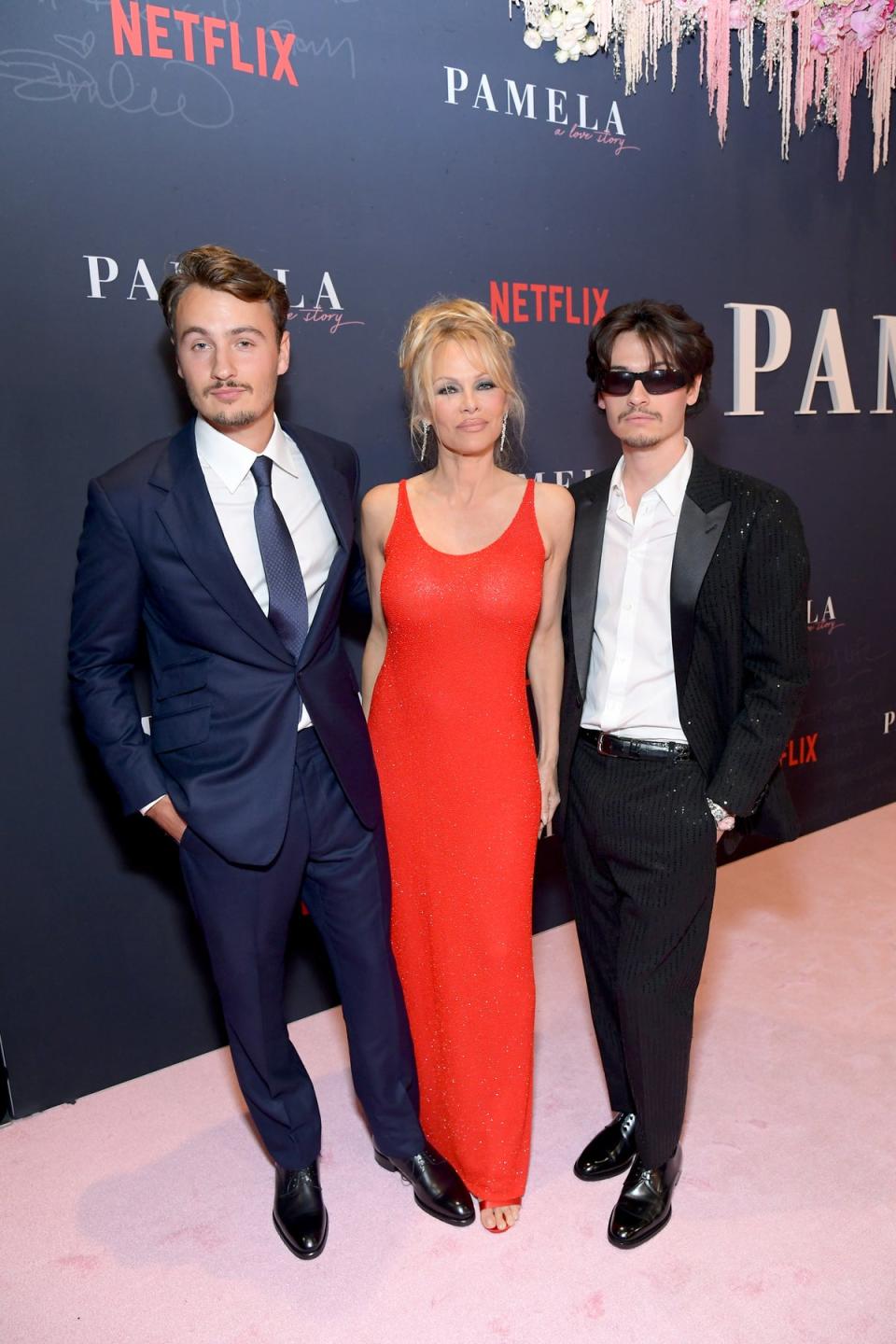 At the premiere of Pamela, a love story, with sons Brandon and Dylan (Charley Gallay / Getty Images for Netflix)