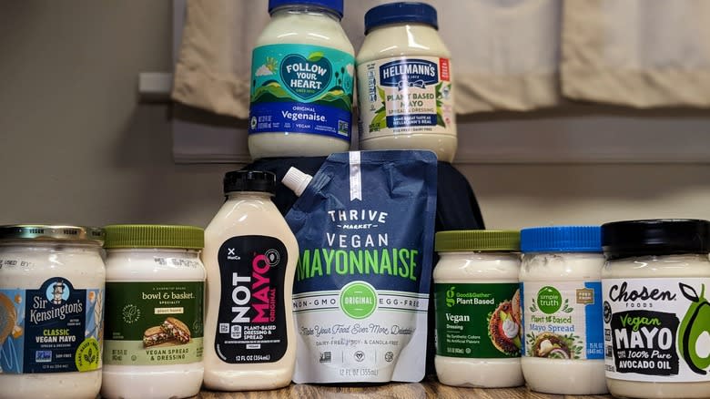 9 vegan mayos display