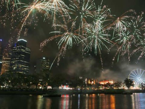 8 new years yarra park melbourne