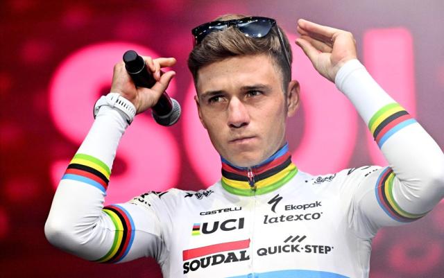  Remco Evenepoel at the Giro d&#39;Italia teams presentation 