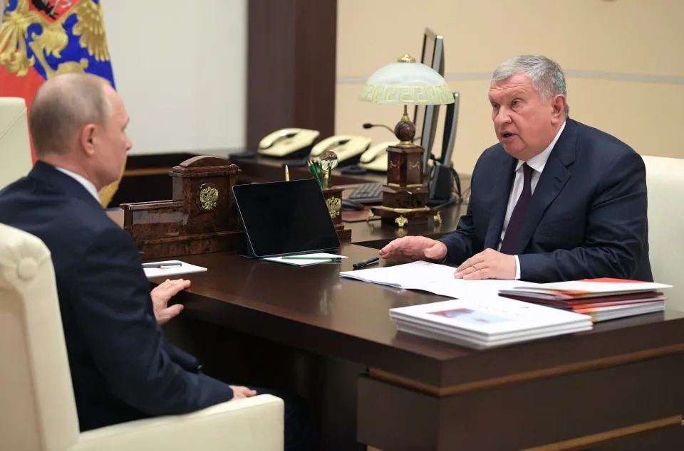 Russian President Vladimir Putin meets with Russia's oil giant Rosneft CEO Igor Sechin at the Novo-Ogaryovo state residence outside Moscow on May 12, 2020. (Photo by Alexey DRUZHININ / SPUTNIK / AFP) (Photo by ALEXEY DRUZHININ/SPUTNIK/AFP via Getty Images)