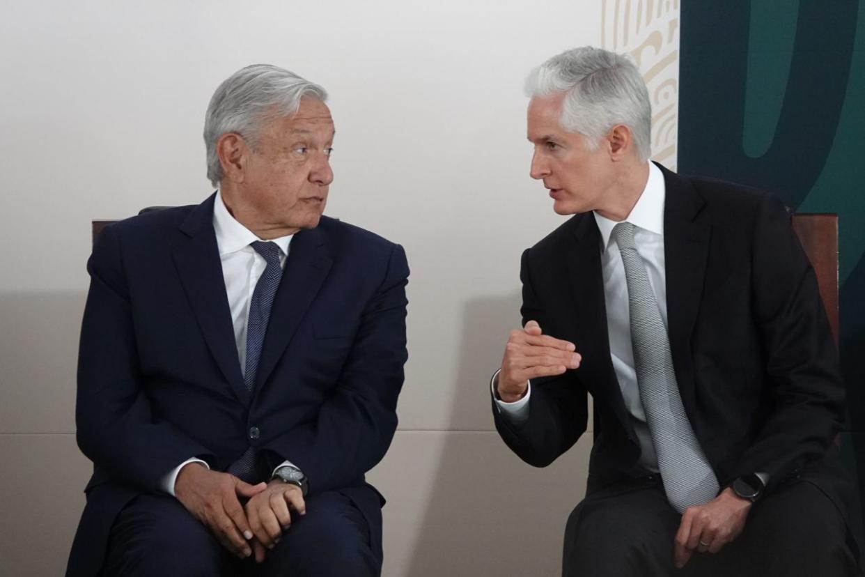 Andrés Manuel López Obrador, presidente de México y Alfredo Del Mazo, gobernador del Estado de México
FOTO: GRACIELA LÓPEZ /CUARTOSCURO.COM