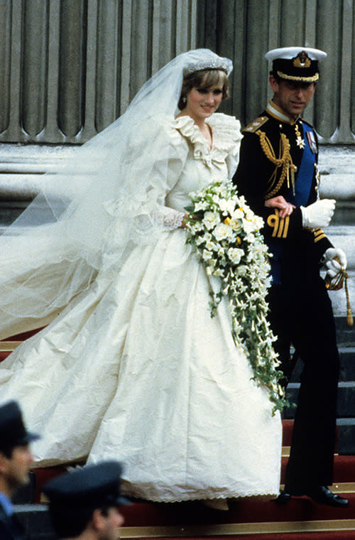 Photos: Princess Diana - Greatest Fashion Moments