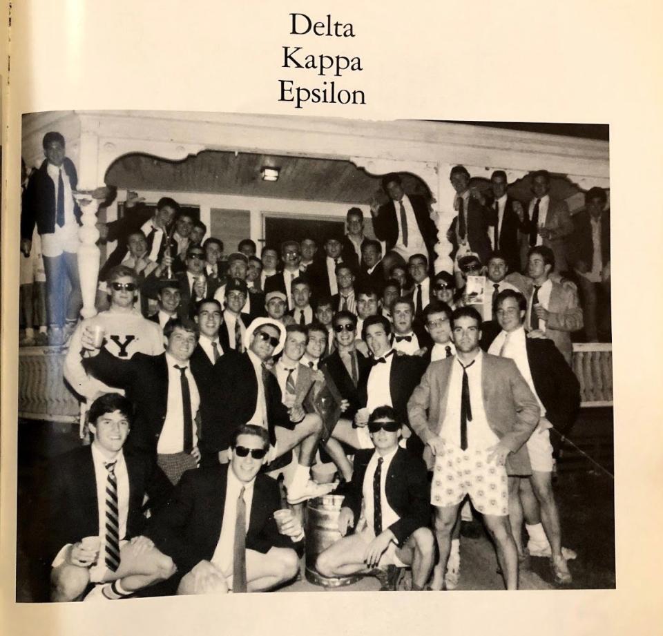 The DKE fraternity photo from the 1989 Yale Banner yearbook.