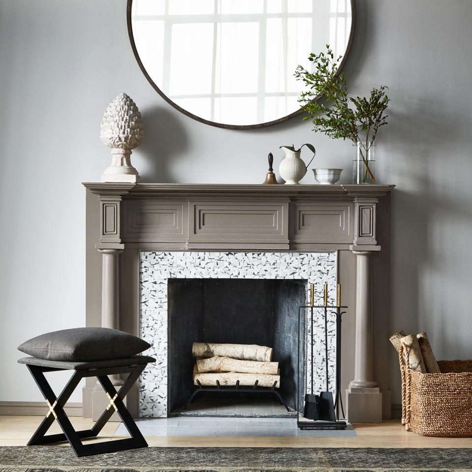 15 Chic, Cozy Fireplace Decorating Ideas