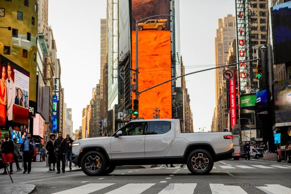 Rivian-IPO-New-York-01_.jpg