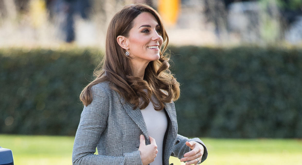 Kate arrived at Shout's Crisis Volunteer celebration event in the perfect autumnal workwear outfit. [Photo: Getty]