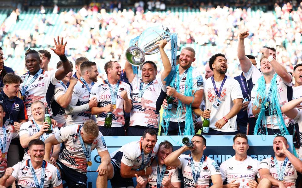 Jamie George of Saracens lifts the Gallagher Premiership trophy after the team's victory during the Gallagher Premiership Final between Saracens and Sale Sharks at Twickenham Stadium on May 27, 2023 in London, England