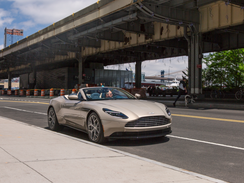 Aston Martin DB11 Vanquish