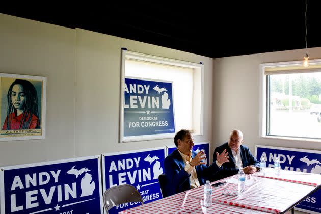 Rep. Andy Levin (D-Mich.), left, and Rep. Mark Pocan (D-Wis.) called on Rep. Stevens, Levin's opponent, to renounce support from a pro-Israel super PAC on Friday. (Photo: Brittany Greeson for HuffPost)