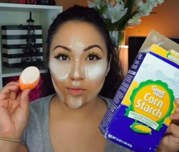 Use Cornstarch As A Makeup Beauty Hack