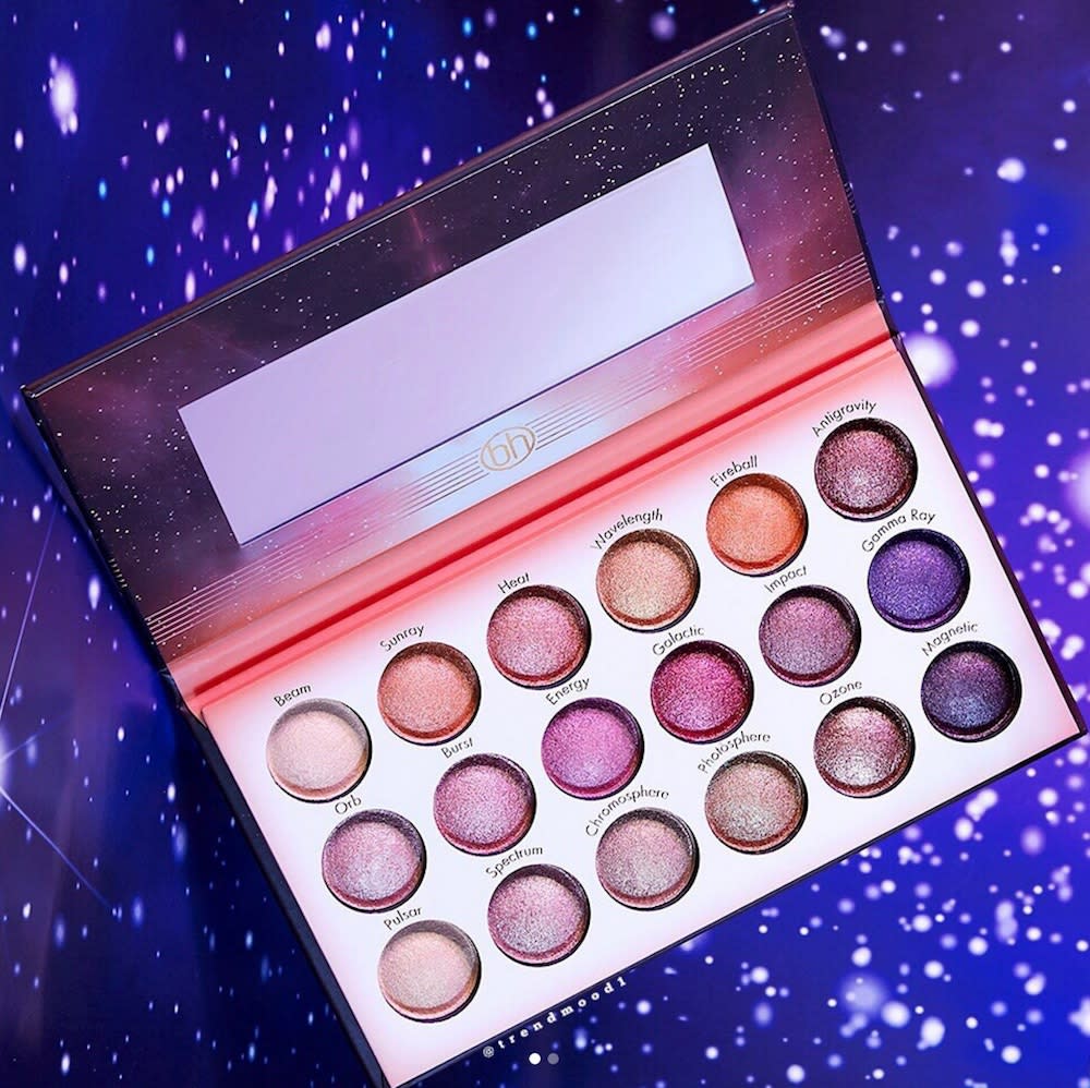 BH Cosmetics a new eyeshadow palette, and it's out of this world