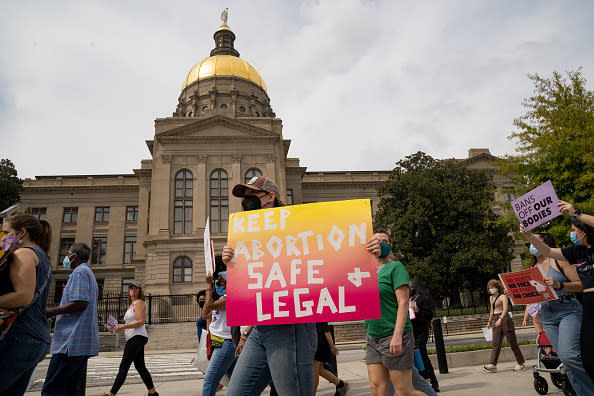 A protest sign that says keep abortion safe and legal