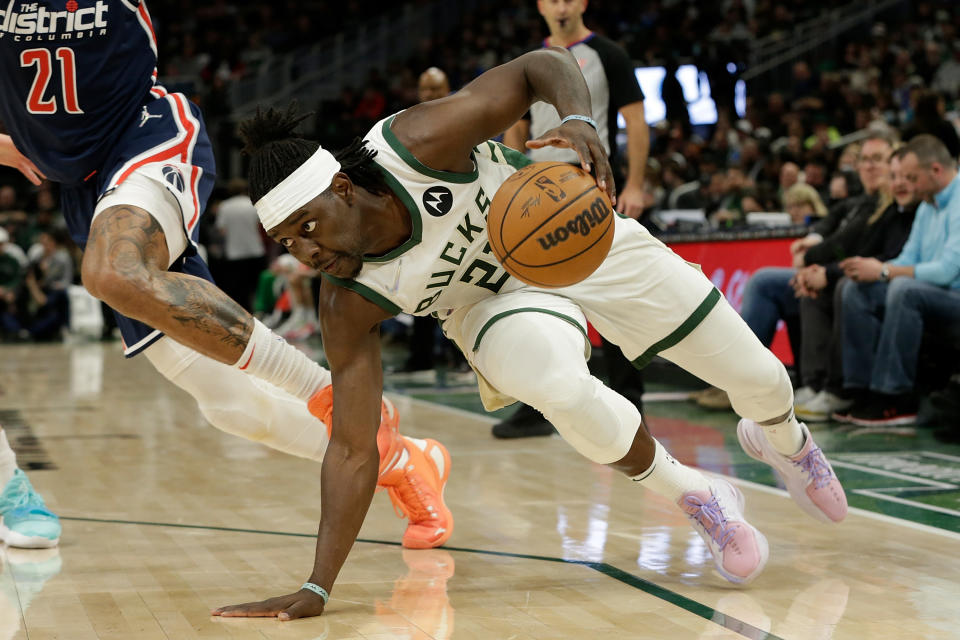 Jrue Holiday（持球者）每一季皆繳出不凡的成績。（Photo by John Fisher/Getty Images）