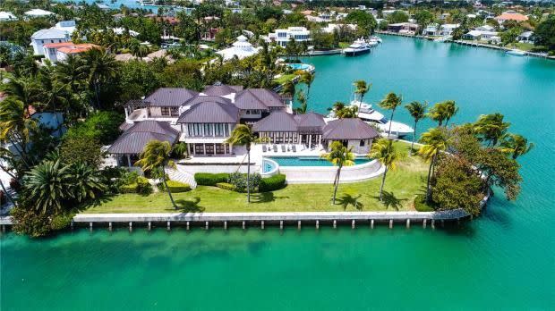 1) Six-bedroom Florida mansion, £16 million