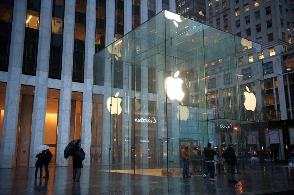 Apple store 5th ave