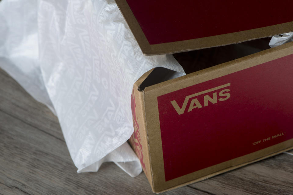 Die Marke "Vans" ist bereits seit 1966 im Geschäft. (Bild: Getty Images)