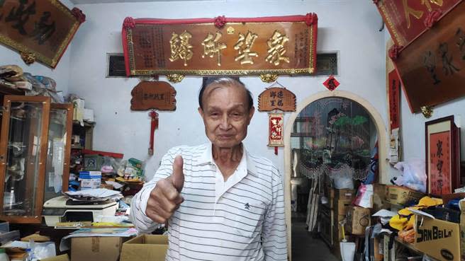 今年84歲的苑東里長張春霖，是下屆候選人中最年長的候選人。（李京昇攝）