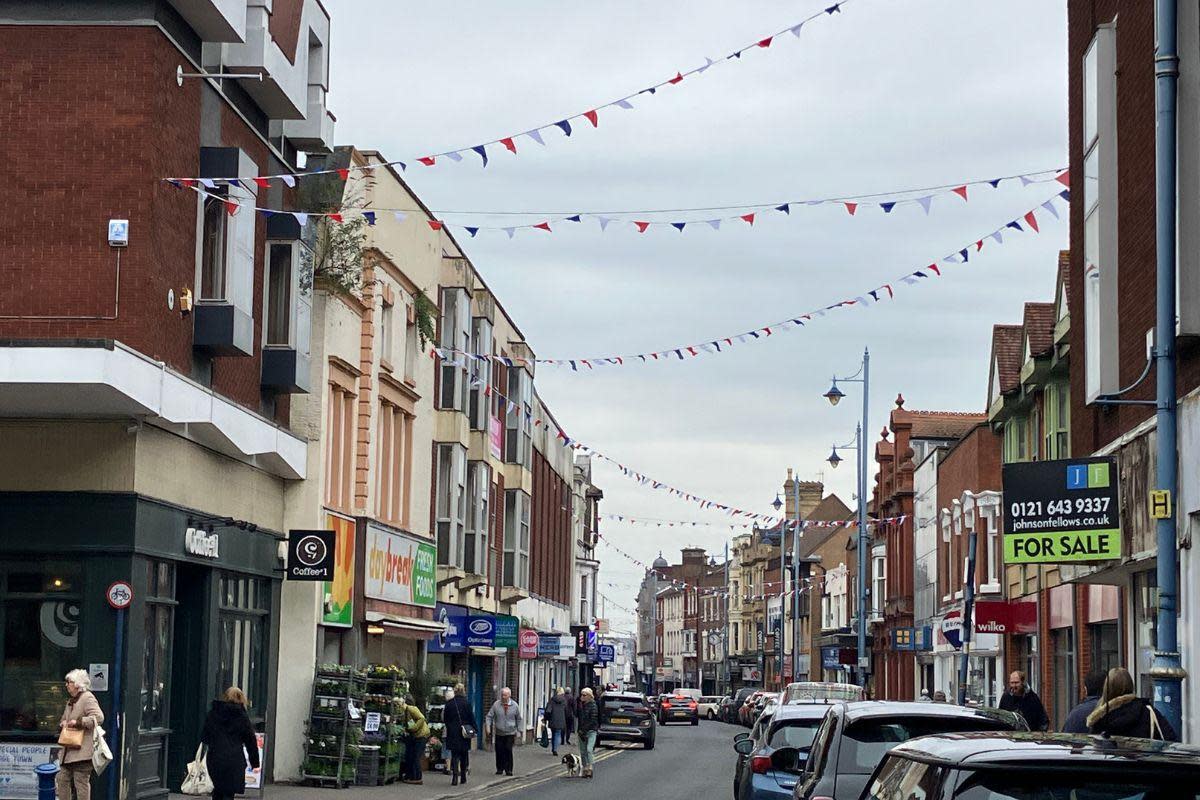 Stourbridge High Street with bunting <i>(Image: Bev Holder / Newsquest)</i>