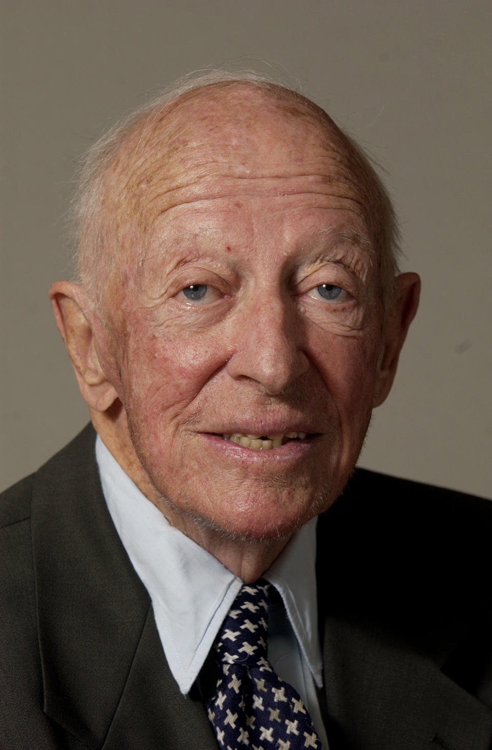 This Sept. 15, 2003 photo shows Richard B. Scudder, , co-founder and former chairman of MediaNews Group Inc. Scudder died Wednesday, July 11, 2012 at his home in Atlantic Highlands, N.J. He was 99. William Dean Singleton, the other founder of Denver-based MediaNews and former chairman of The Associated Press, confirmed the death. (AP Photo/The Denver Post, Craig F. Walker)