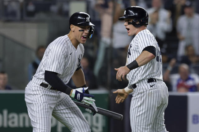 Harrison Bader makes Yankees debut