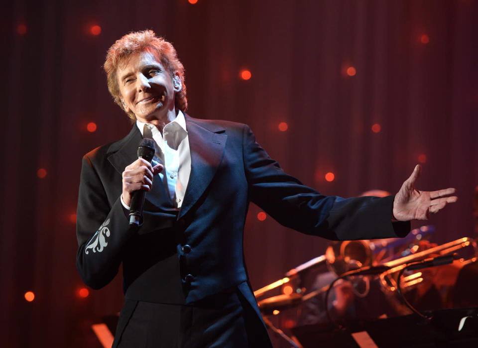 BEVERLY HILLS, CA - FEBRUARY 14:  Recording artist Barry Manilow performs onstage during the 2016 Pre-GRAMMY Gala and Salute to Industry Icons honoring Irving Azoff at The Beverly Hilton Hotel on February 14, 2016 in Beverly Hills, California.  (Photo by Larry Busacca/Getty Images for NARAS)