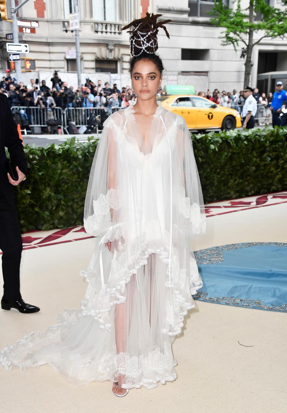 <h1 class="title">Sasha Lane in Tory Burch and Tamara Mellon shoes</h1><cite class="credit">Photo: Getty Images</cite>