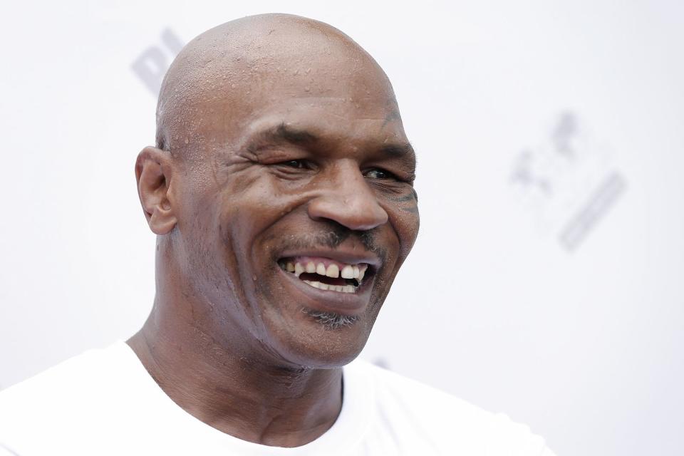 Siebenmal wurde der ehemalige amerikanische Schwergewichtsboxer Mike Tyson (55) bislang Papa, sieht jedoch die älteste Tochter seiner zweiten Frau ebenfalls als sein eigenes Kind an. 2009 musste der Vater einen schweren Verlust hinnehmen: Seine Tochter Exodus strangulierte sich 2009 im Alter von vier Jahren beim Spielen. (Bild: Lintao Zhang/Getty Images)