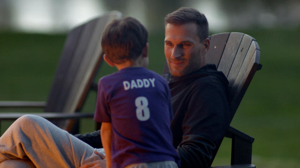 Quarterback. (L to R) Cooper Cousins and Kirk Cousins in Quarterback. Cr. Courtesy of Netflix © 2023