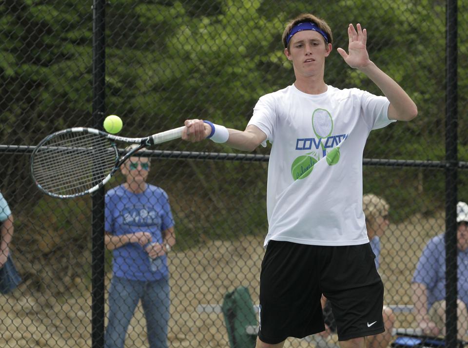 Austin Hussey played college tennis at UNC-Wilmington.