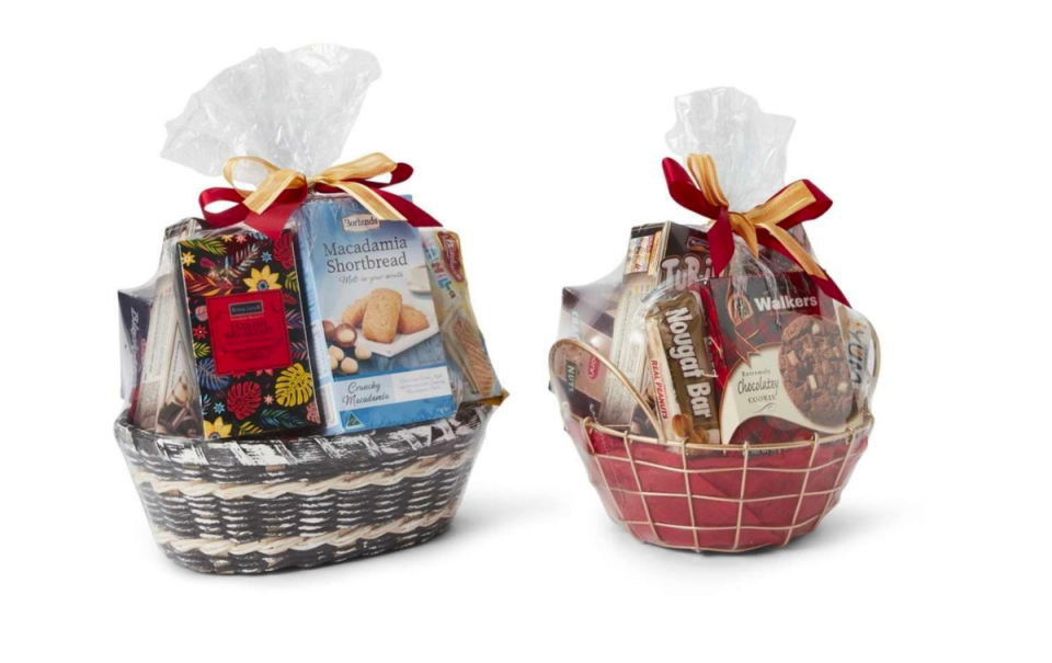 Christmas Classic Gift Hamper - Designs May Vary
