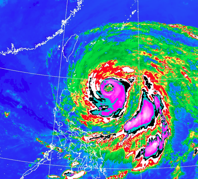 瑪娃颱風已減弱為中颱，偏西北西前進，氣象局表示，颱風今天開始減速有北轉的趨勢，預計今天晚上到周二清晨發布海上警報。(翻攝自氣象局)