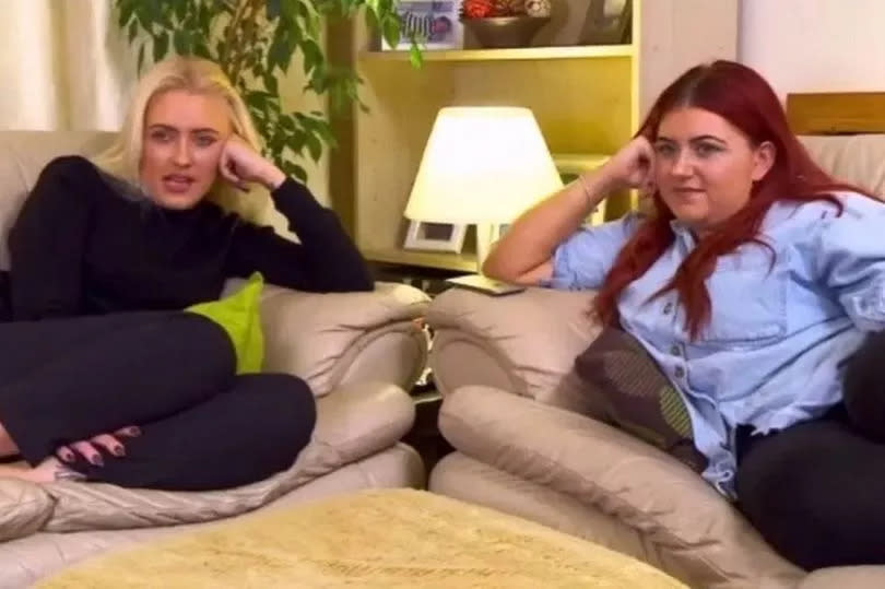 Gogglebox - Izzy and Ellie Warner