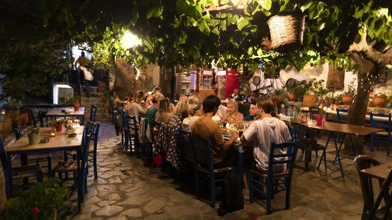 Large group at restaurant