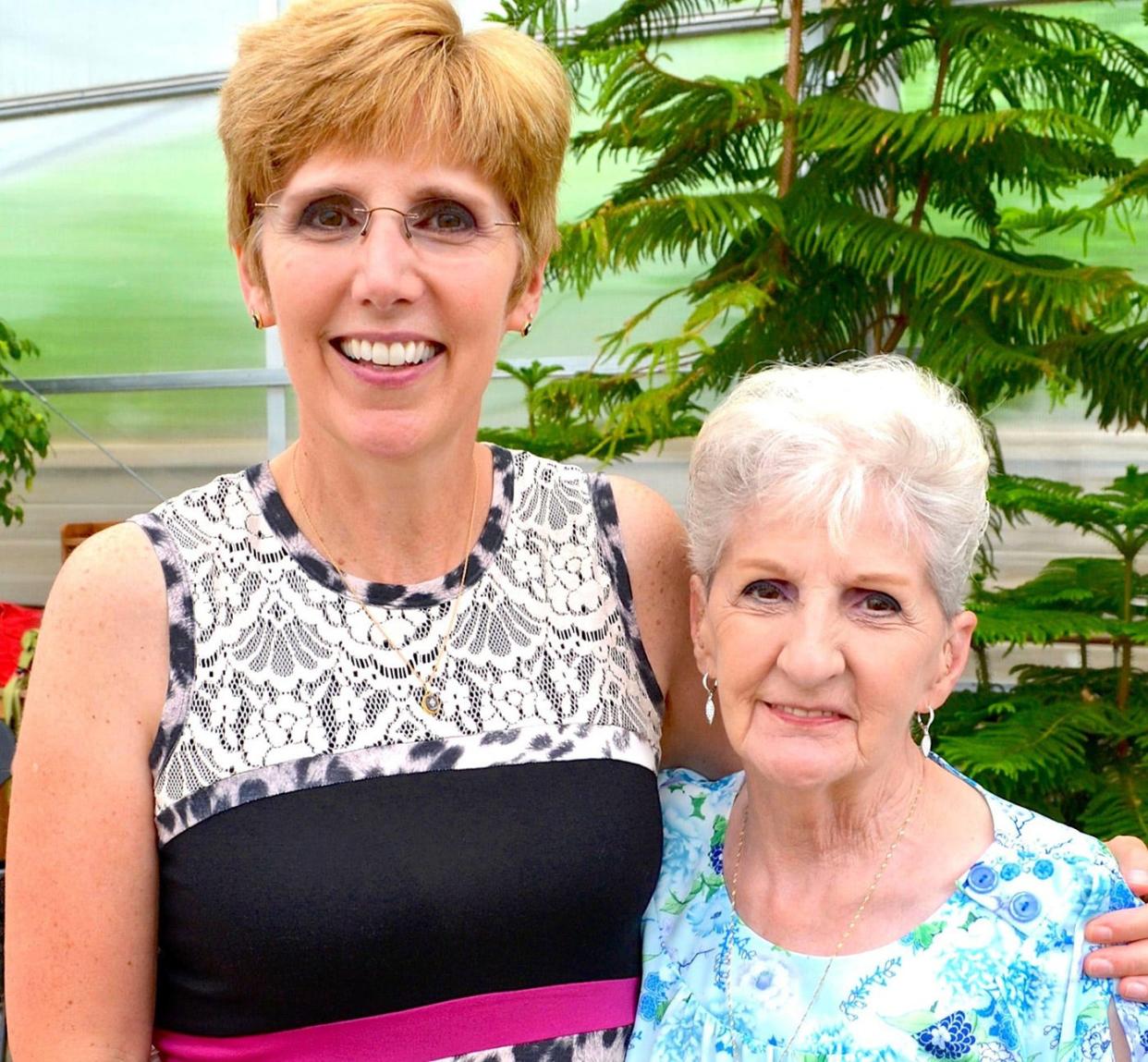 Holly Susi. with her mother,  Janet Gingras. Gingras, died Sunday after contracting COVID-19, all Susi wanted was to gather her family for a proper send-off, but was not allowed.