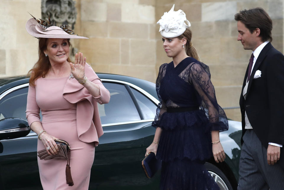 WINDSOR, ENGLAND - MAY 18: Sarah Ferguson, Duchess of York, Princess Beatrice of York and Edoardo Mapelli Mozzi arrive ahead of the wedding of Lady Gabriella Windsor and Thomas Kingston at St George's Chapel on May 18, 2019 in Windsor, England. (Photo by Frank Augstein - WPA Pool/Getty Images)