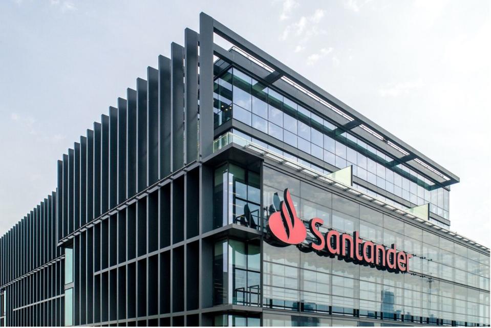 Santander España, a por los 15 millones de clientes