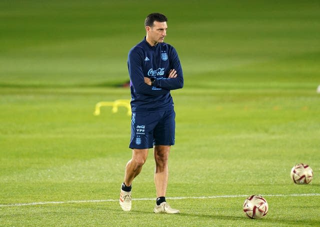 Argentina manager Lionel Scaloni during a training session at Qatar University 