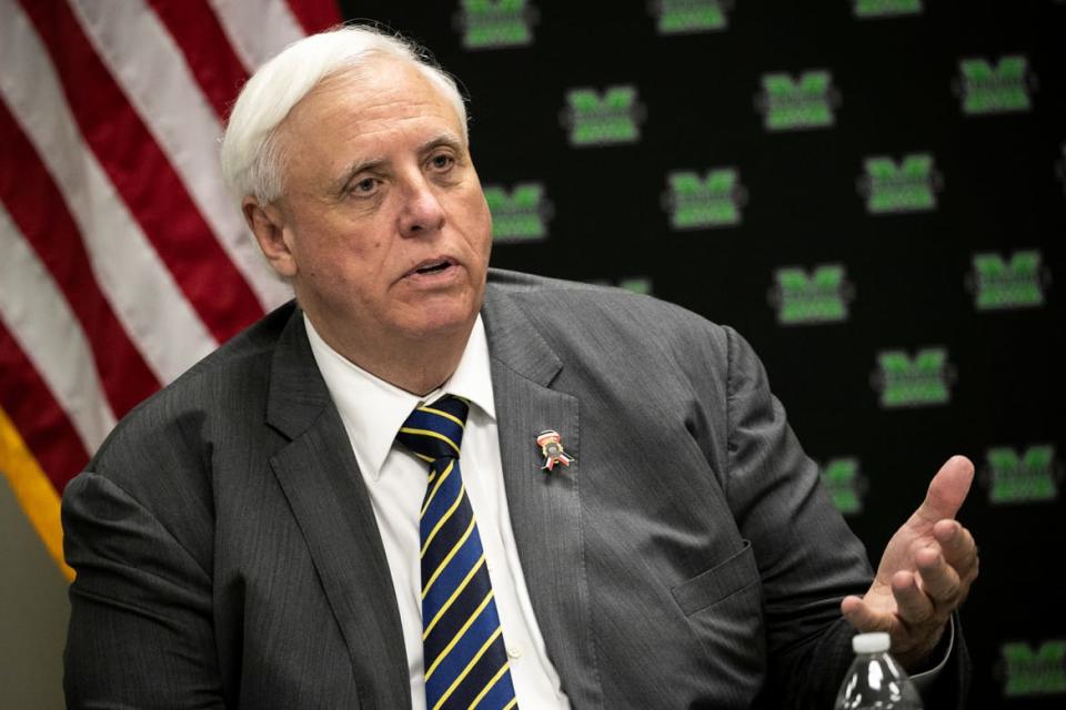 <div class="inline-image__title">USA-TRUMP/MELANIA</div> <div class="inline-image__caption"><p>Jim Justice II, Governor of West Virginia in Huntington, W.V., on July 8, 2019.</p></div> <div class="inline-image__credit">Al Drago/Reuters</div>