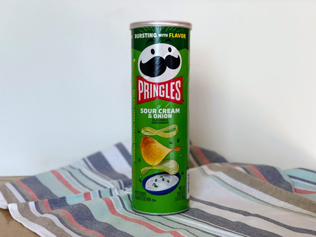 Pringles sour cream and onion