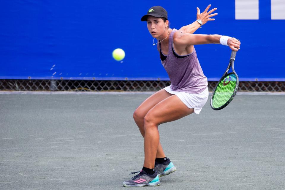 Gabriela Lee (ROU) returns the ball during the FineMark Women’s Pro Tennis Championship singles final between Gabriela Lee (ROU) and Katarzyna Kawa (POL), Sunday, May 8, 2022, at Bonita Bay Club in Bonita Springs, Fla.Lee defeated Kawa 6-1, 6-3.