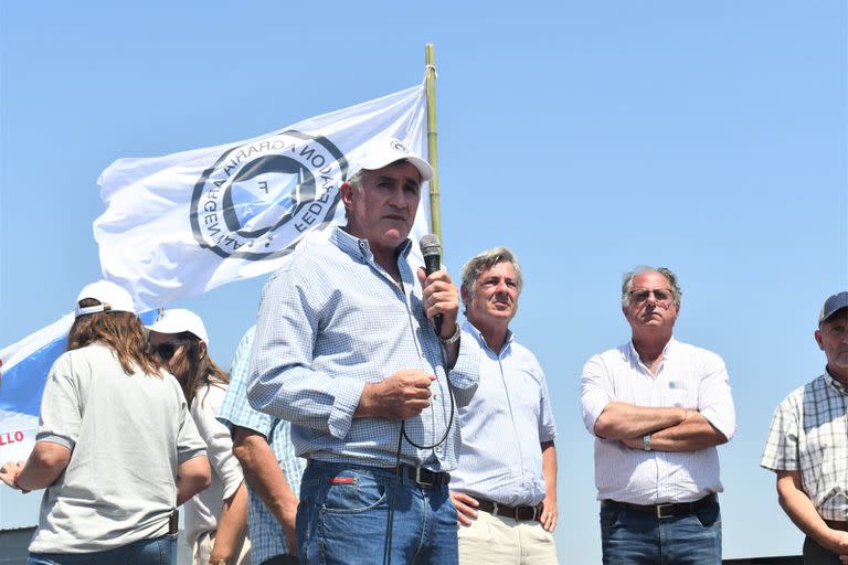 Carlos Achetoni, presidente de Federación Agraria Argentina (FAA), indicó que junto a los directivos se consensuó una marcha masiva a Buenos Aires