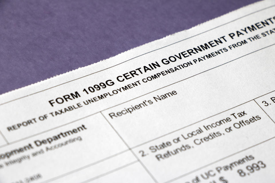 Closeup ng tuktok ng isang tax Form 1099G Ilang Mga Pagbabayad ng Gobyerno.