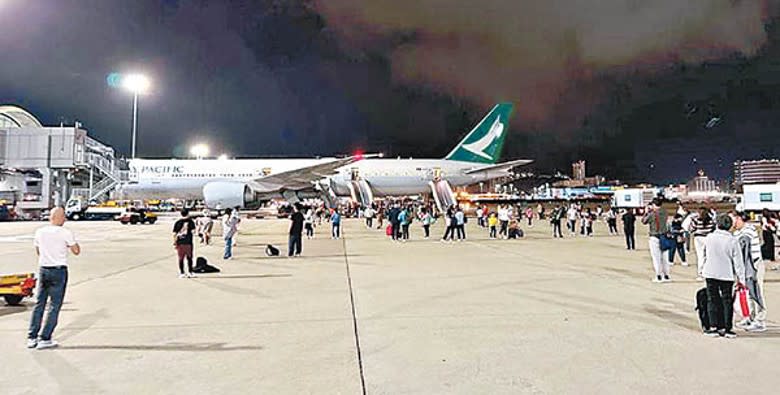 國泰航空一班客機上月24日發生事故，準備起飛之際因故障而緊急煞停。