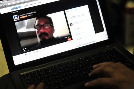 El estadounidense John McAfee, creador de los antivirus informáticos, afirmó el domingo que ha iniciado los trámites para lograr el estatus de migrante en Guatemala para evitar ser extraditado a Belice, que lo reclama por la investigación de un homicidio, con la esperanza de ser enviado a Estados Unidos. (AFP | Luis Soto)