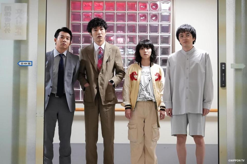 仲野太賀（左起）柄本佑、松岡茉優與林遣都將在《初戀的惡魔》意外組隊辦案。（friDay影音提供）