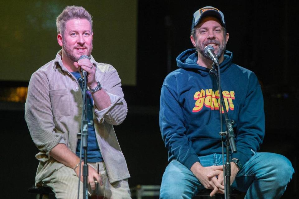 Drummer Billy Brimblecom, left, and actor Jason Sudeikis announce the seventh annual Thundergong at Uptown Theater on Friday, Nov. 10, 2023, in Kansas City. Thundergong, a musical event, supports Steps of Faith Foundation in aiding amputees without proper insurance. Emily Curiel/ecuriel@kcstar.com