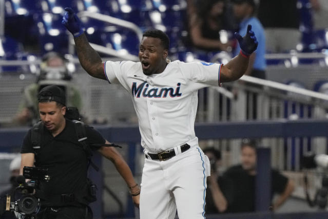 Jorge Soler hits home run, makes great catches in Marlins win