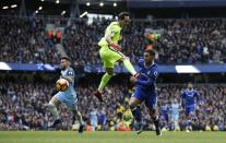 Britain Football Soccer - Manchester City v Chelsea - Premier League - Etihad Stadium - 3/12/16 Chelsea's Eden Hazard in action with Manchester City's Claudio Bravo Reuters / Phil Noble Livepic EDITORIAL USE ONLY. No use with unauthorized audio, video, data, fixture lists, club/league logos or "live" services. Online in-match use limited to 45 images, no video emulation. No use in betting, games or single club/league/player publications. Please contact your account representative for further details.