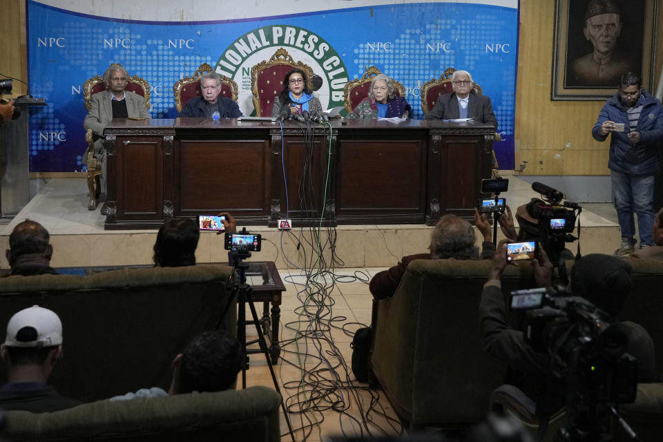 Munizae Jahangir, center, the co-chairperson at the Human Rights Commission of Pakistan, and senior rights activists, from left to right, Nasir Zaidi, Afrasiab Khattak, Nasreen Azhar, and Farhatullah Babar, give a news conference, in Islamabad, Pakistan, Monday, Jan. 1, 2024. Pakistan's rights body said Monday there is little chance of free and fair parliamentary elections next month because of "pre-poll rigging." It also expressed concerned about authorities rejecting most candidates from former premier Imran Khan's party, including Khan himself. (AP Photo/Anjum Naveed)